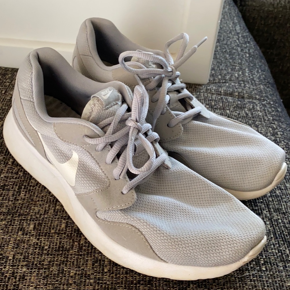 Nike woman’s size 10